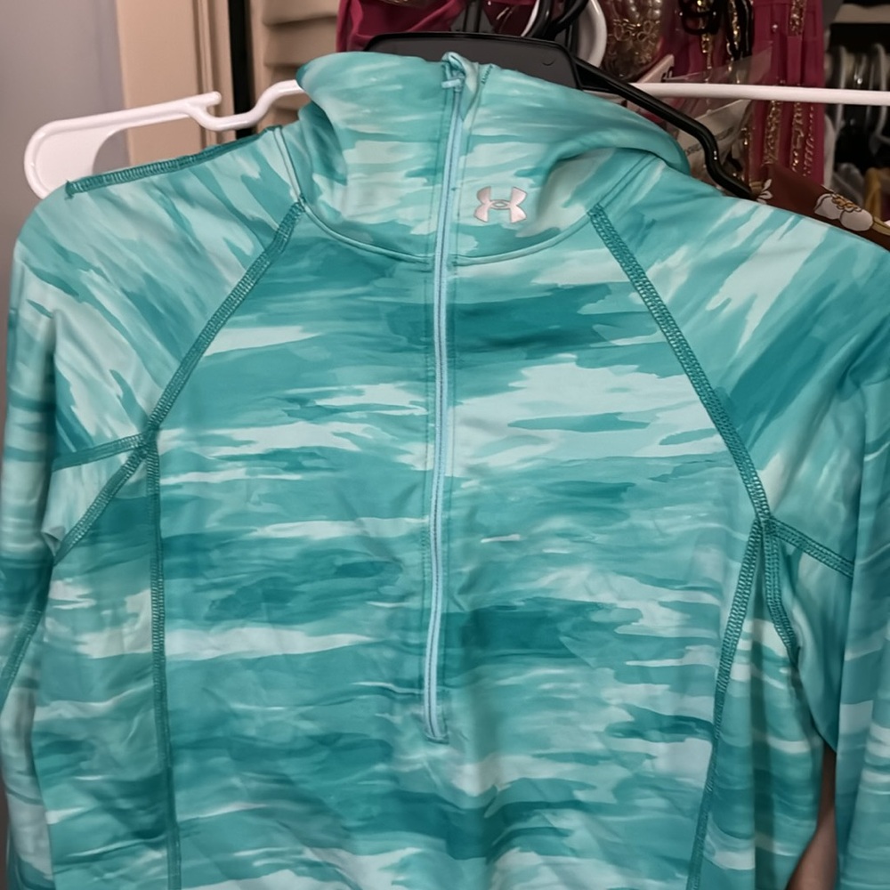 Women’s Under Armour Jacket - Picture 8 of 8